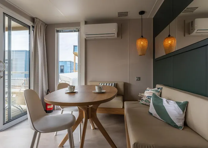 Boje 73 Vakantiehuis *